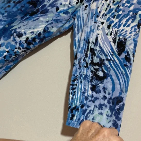 Elle Vibrant Blue Patterned Tunic - Picture 4 of 5